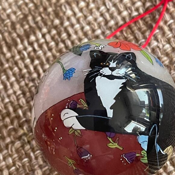 Blown glass Cat Christmas Ornament handpainted reverse art - Picture 5 of 10